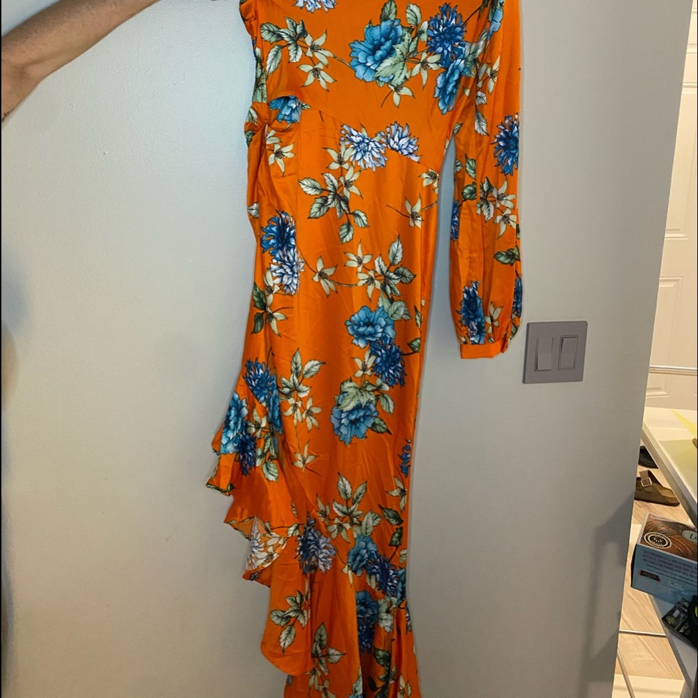 Over the shoulder ruffle Asymmetrical dress